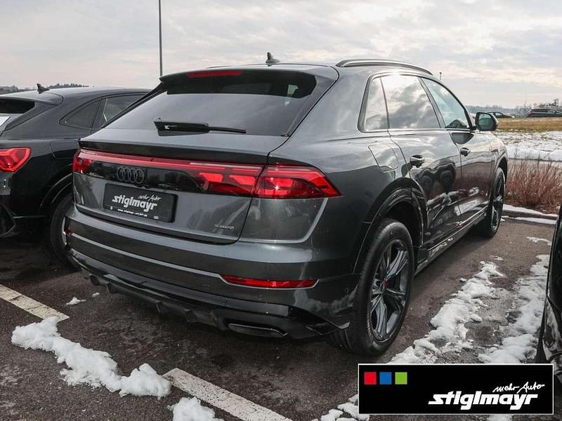 Neu Audi Q8 394 PS (289 kW) 2026 Daytonagrau perleffekt SUV