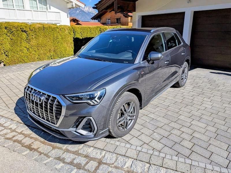 Gebraucht Audi Q3 S-Line 190 PS (139 kW) 2021 Grau SUV