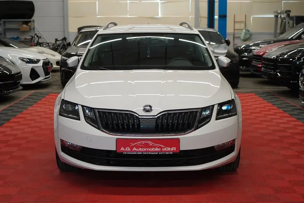 Gebraucht Skoda Octavia Tour 150 PS (110 kW) 2020 Weiß Kombi