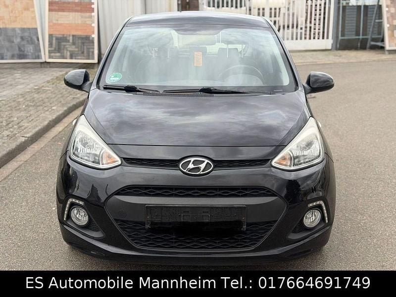 Gebraucht Hyundai i10 Edition 67 PS (49 kW) 2014 Schwarz Kleinwagen