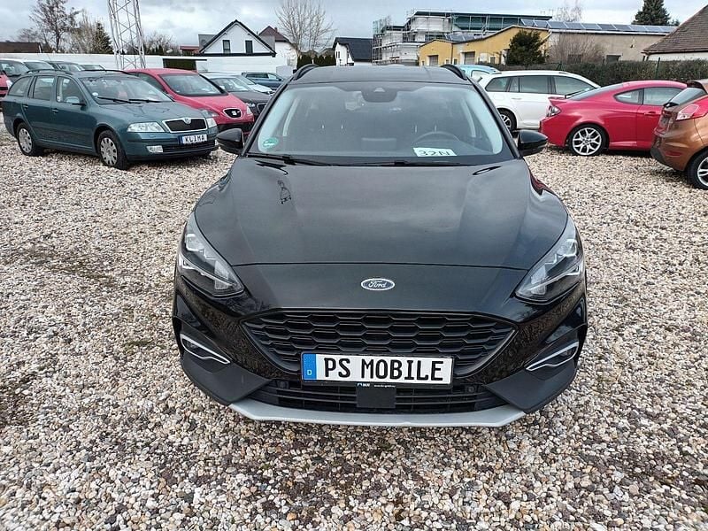 Gebraucht Ford Focus Active 150 PS (110 kW) 2020 Schwarz Kombi