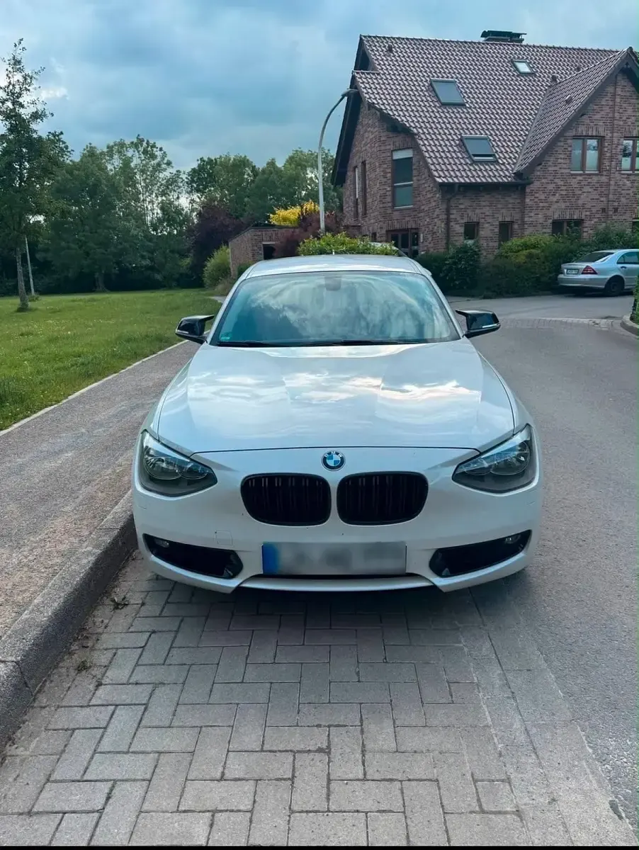 Gebraucht BMW 118 170 PS (125 kW) 2013 Weiß Kleinwagen