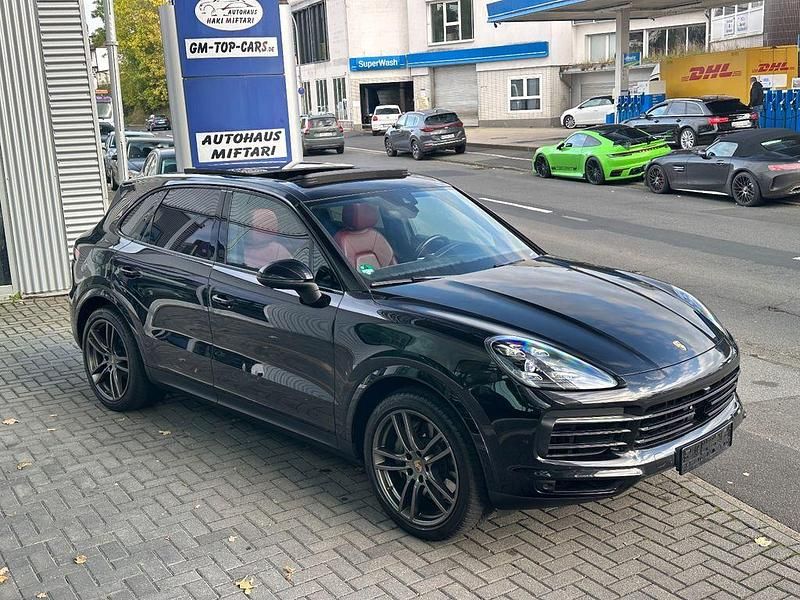 Gebraucht Porsche Cayenne S Chrono 441 PS (324 kW) 2018 Schwarz SUV