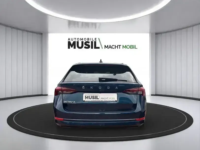 Gebraucht Skoda Octavia 116 PS (85 kW) 2024 Lavablau metallic Kombi
