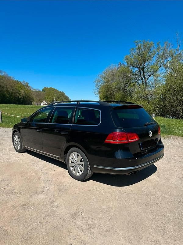Second-hand VW Passat 140 CP (102 kW) 2013 Negru Break