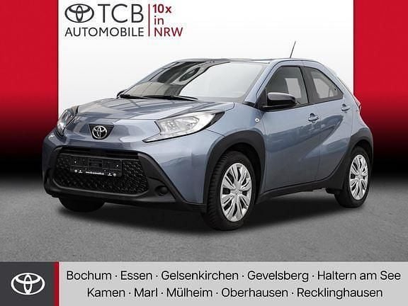 Celestite grey metallic Gebraucht 2024 Toyota Aygo Business Edition Kleinwagen | 15.399 € (Guter Preis) - Bild 1/4