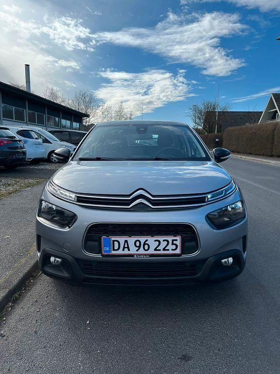 Gebraucht Citroën C4 Feel 99 PS (72 kW) 2018 Grau SUV