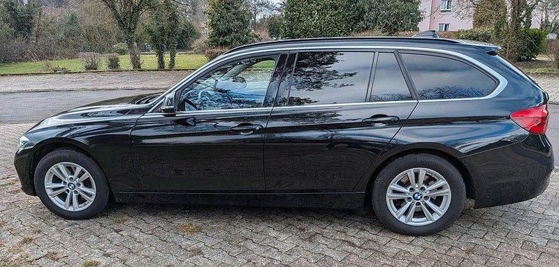 Gebraucht BMW 320 Luxury Line 190 PS (139 kW) 2019 Schwarz Kombi