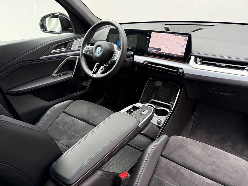 Gebraucht BMW iX1 Performance 230 kW (313 PS) 2024 Weiß SUV