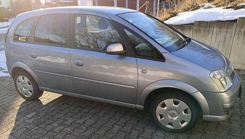 Gebraucht Opel Meriva 105 PS (77 kW) 2008 Silber Van / Kleinbus