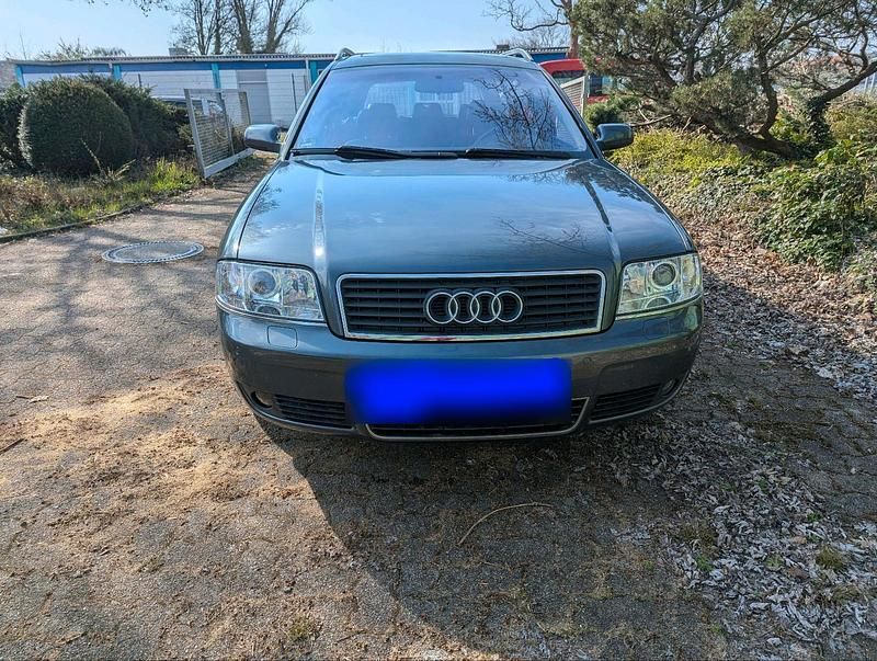 Gebraucht Audi A6 220 PS (161 kW) 2002 Grau Kombi
