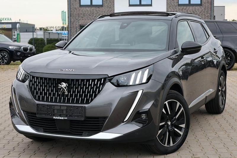 Grau Gebraucht 2021 Peugeot 2008 GT-line SUV | 17.493 € (Etwas zu teuer) - Bild 1/4