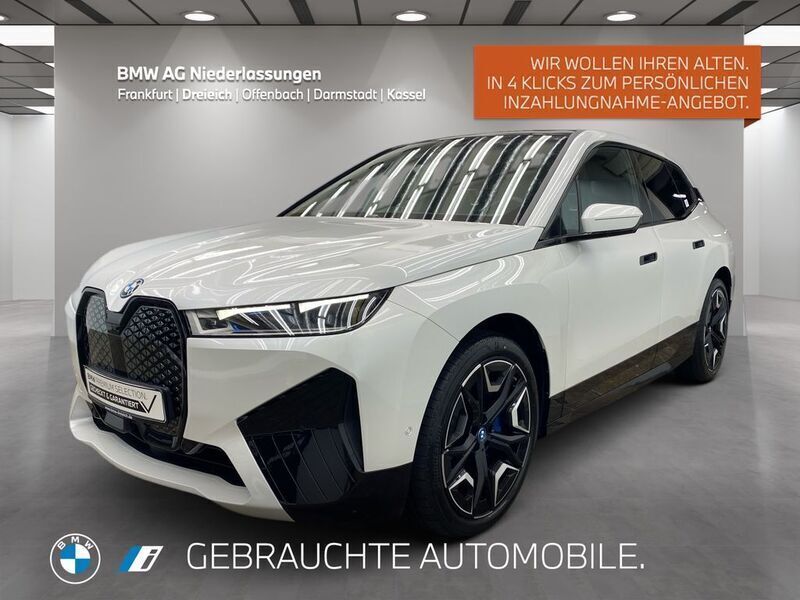 Weiß Gebraucht 2022 BMW iX Sport Line SUV | 58.840 € (Fairer Preis) - Bild 1/4