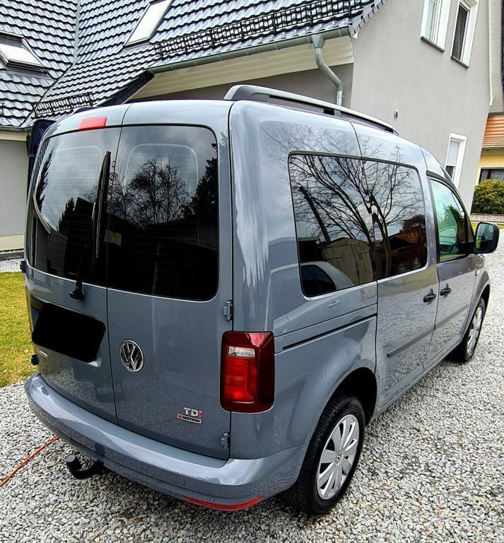 Gebraucht VW Caddy 122 PS (89 kW) 2016 Grau Van / Kleinbus