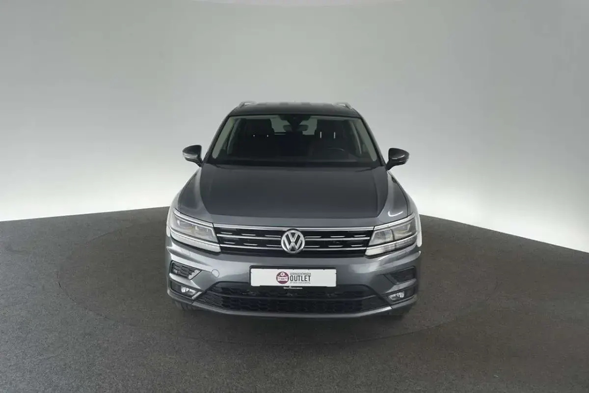 Gebraucht VW Tiguan Allspace IQ Drive 150 PS (110 kW) 2019 Grau SUV