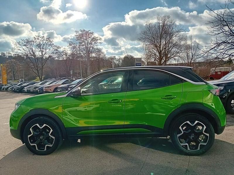 Gebraucht Opel Mokka Ultimate 131 PS (96 kW) 2022 Matcha green/ikone gruen SUV