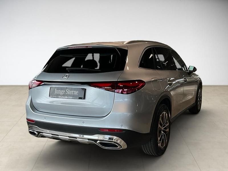 Gebraucht Mercedes GLC200 Avantgarde 204 PS (150 kW) 2024 Metalliclack hightechsilber (metallic) SUV