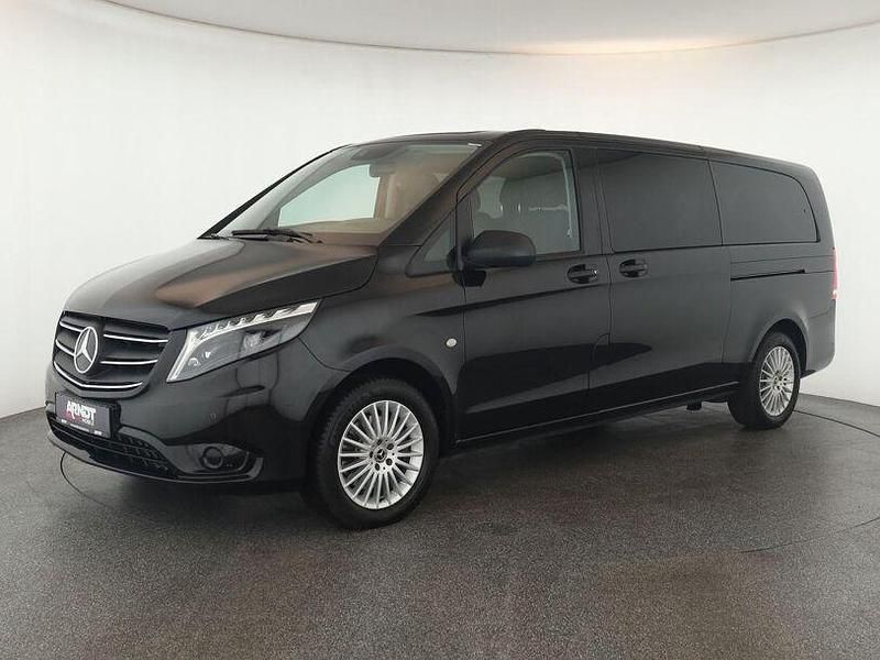Gebraucht Mercedes Vito 237 PS (174 kW) 2023 Obsidianschwarz metallic Van