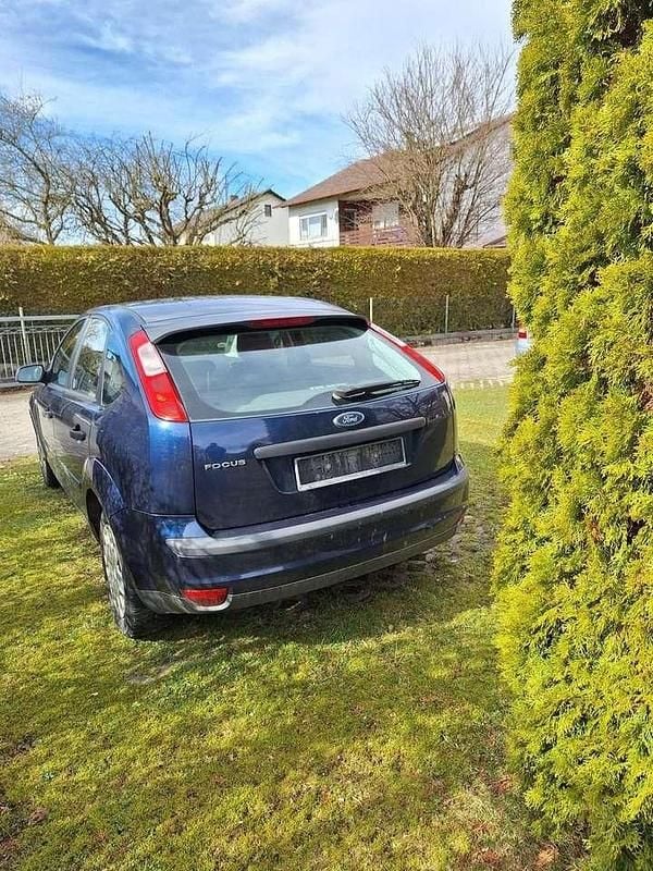 Gebraucht Ford Focus 101 PS (74 kW) 2006 Blau Limousine