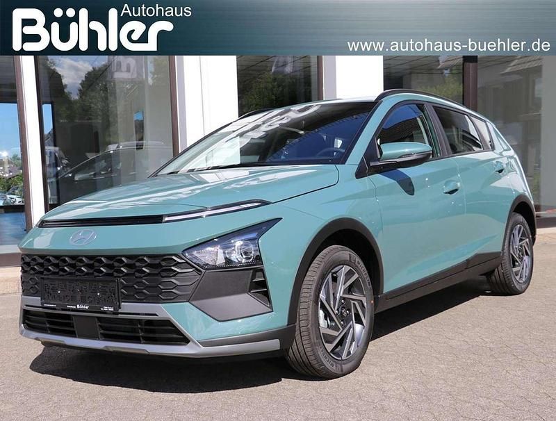 Mangrove green metallic Neu 2025 Hyundai Bayon Select SUV | 20.250 € (Superpreis) - Bild 1/4
