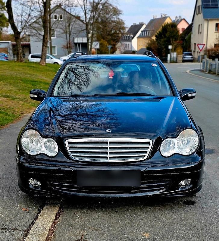 Gebraucht Mercedes C220 150 PS (110 kW) 2005 Schwarz Kombi