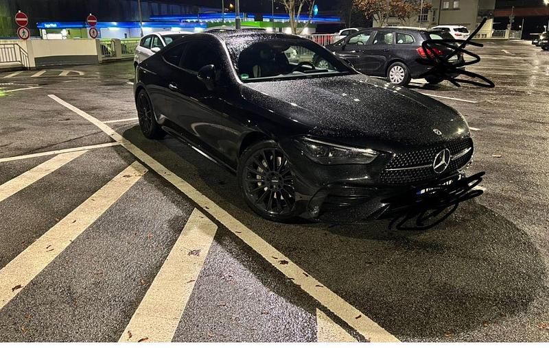 Schwarz Gebraucht 2023 Mercedes CLE200 Coupé | 49.150 € (Fairer Preis) - Bild 1/4