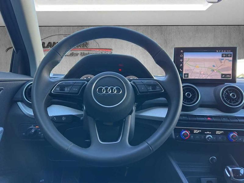 Gebraucht Audi Q2 Advanced 150 PS (110 kW) 2024 Manhattangrau metallic SUV