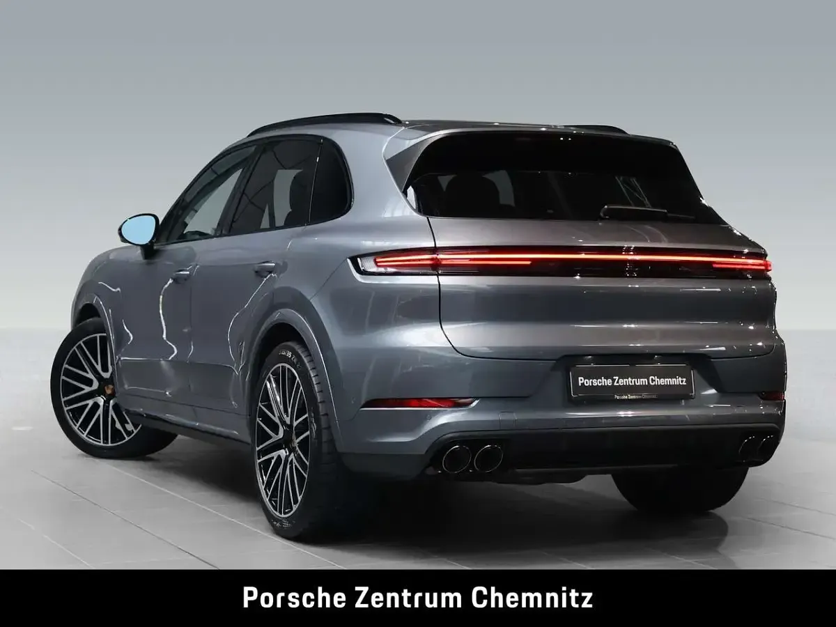 Używany Porsche Cayenne 354 KM (260 kW) 2026 Szary SUV