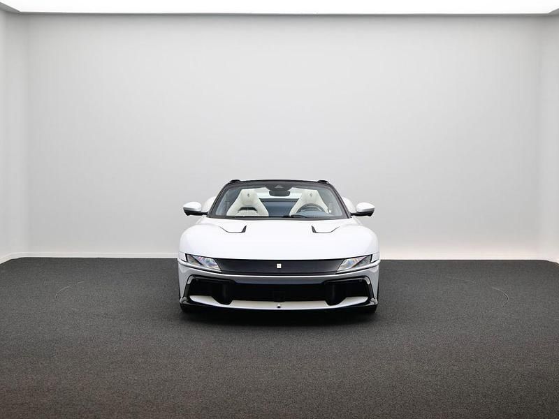Neu Ferrari 12 Cilindri 829 PS (609 kW) 2025 Bianco onda marina Cabrio