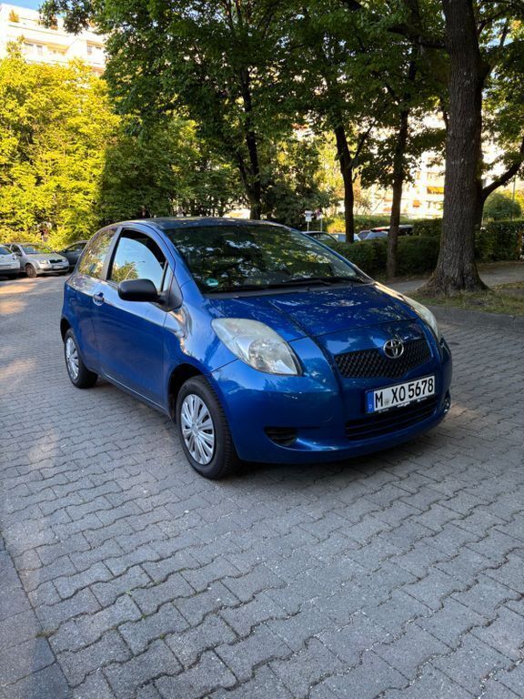 Blau Gebraucht 2007 Toyota Yaris Limousine | 2.490 € (Guter Preis) - Bild 1/4