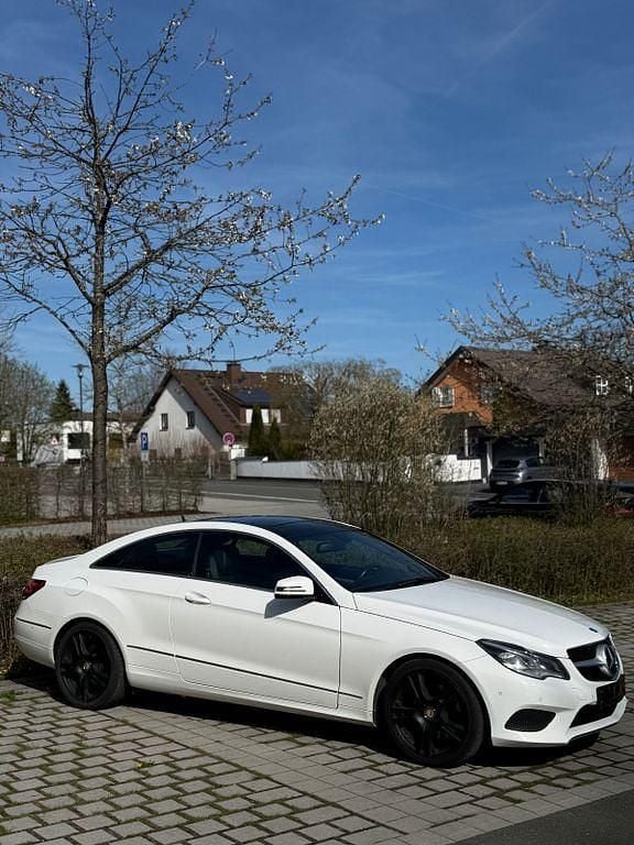 Second-hand Mercedes E250 204 CP (150 kW) 2013 Alb Coupe