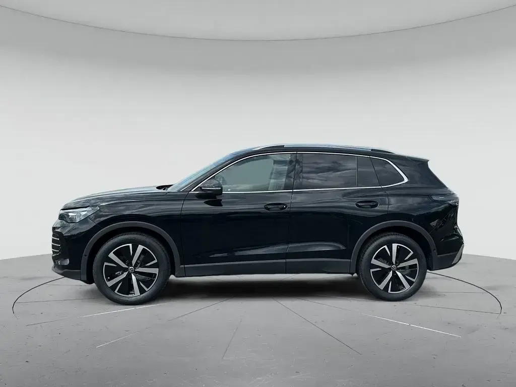 Neu VW Tiguan Elegance 150 PS (110 kW) 2026 Grenadillschwarz metallic SUV