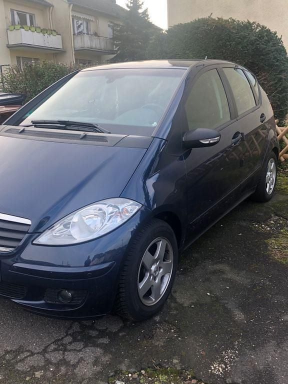 Blau Gebraucht 2007 Mercedes A150 Classic Van / Kleinbus | 4.950 € (Fairer Preis) - Bild 1/4