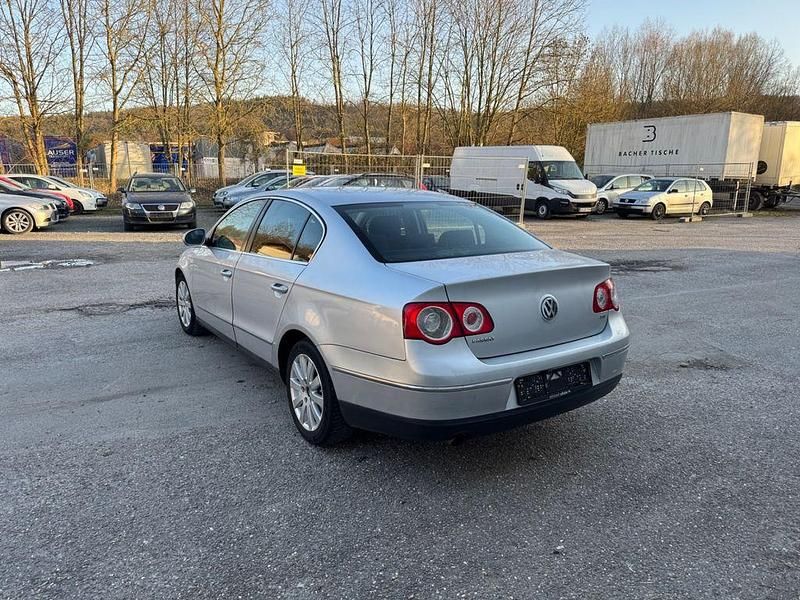 Gebraucht VW Passat Comfortline 116 PS (85 kW) 2005 Silber Limousine