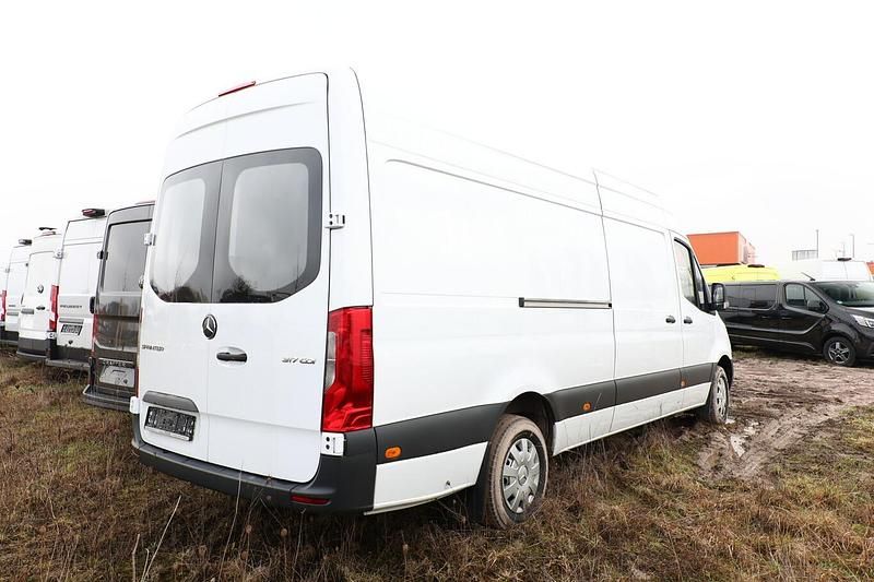 Gebraucht Mercedes Sprinter 170 PS (125 kW) 2022 Arktik weiß Van