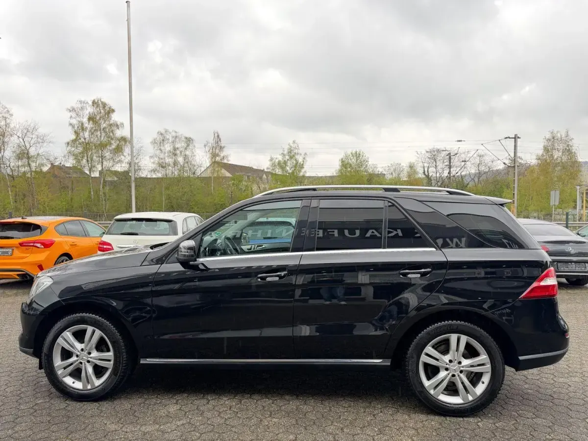 Gebraucht Mercedes ML350 258 PS (189 kW) 2012 Schwarz SUV