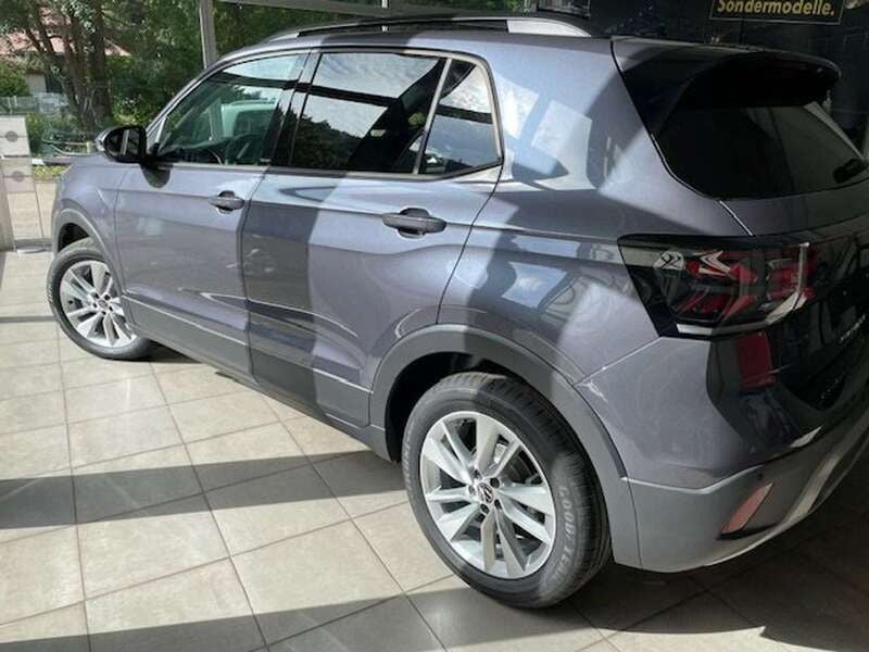 Graumetallic Neu 2024 VW T-Cross Life SUV | 26.900 € (Guter Preis) - Bild 1/4