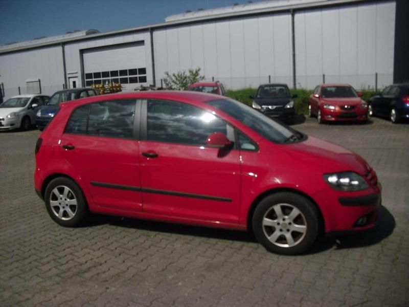 Gebraucht VW Golf Plus Cross Trendline 116 PS (85 kW) 2006 Rot Van / Kleinbus