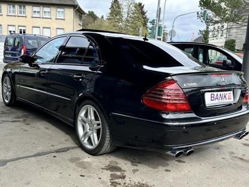 Gebraucht Mercedes E500 AMG 306 PS (225 kW) 2003 Schwarz Limousine