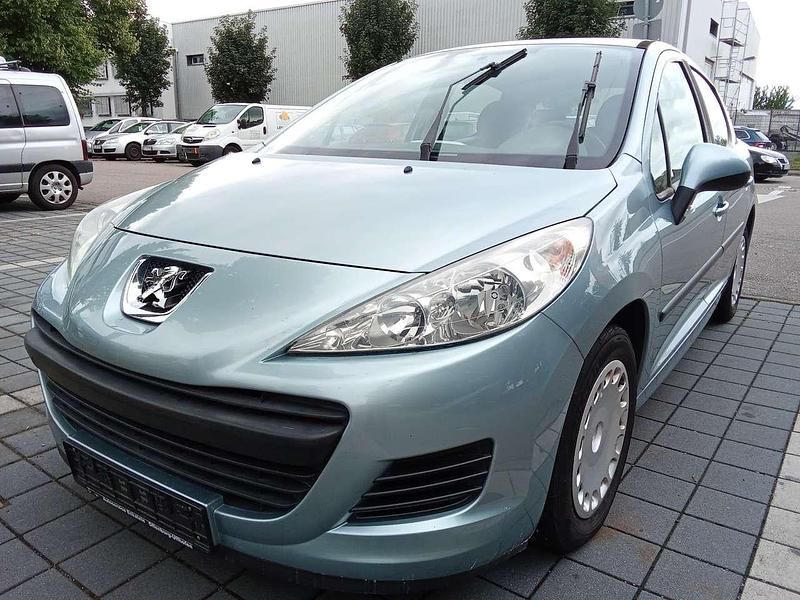 Blau Gebraucht 2009 Peugeot 207 Urban Move Limousine | 2.400 € (Fairer Preis) - Bild 1/4