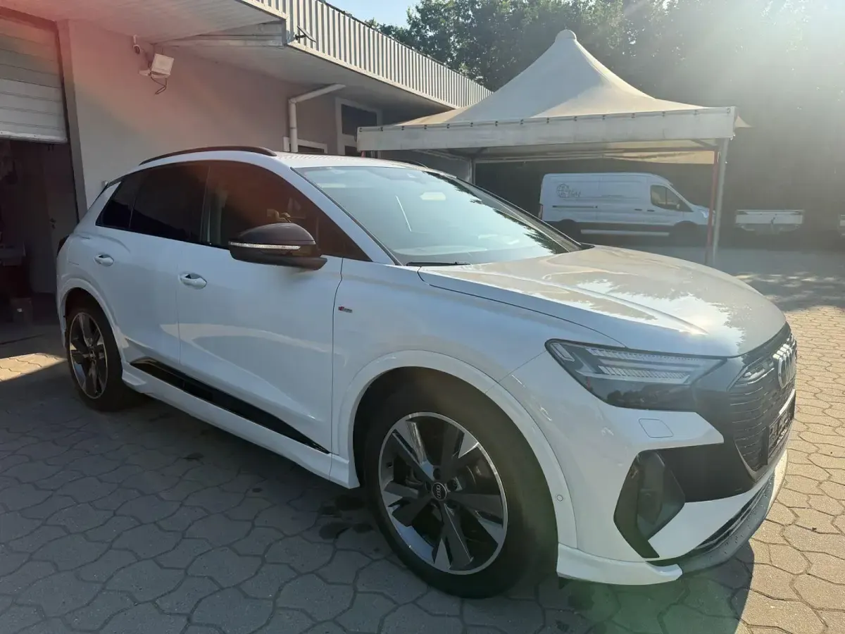 Gebraucht Audi Q4 e-tron S-Line 125 kW (170 PS) 2022 Weiß SUV