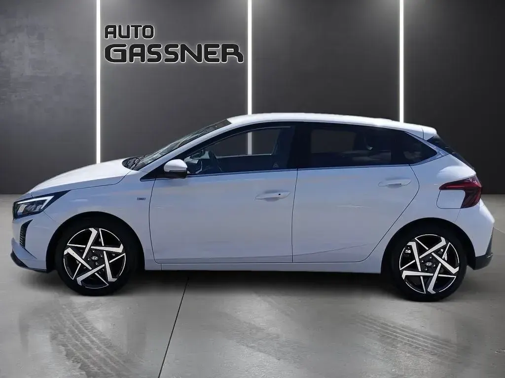 Gebraucht Hyundai i20 Prime 120 PS (88 kW) 2023 Weiß Kleinwagen