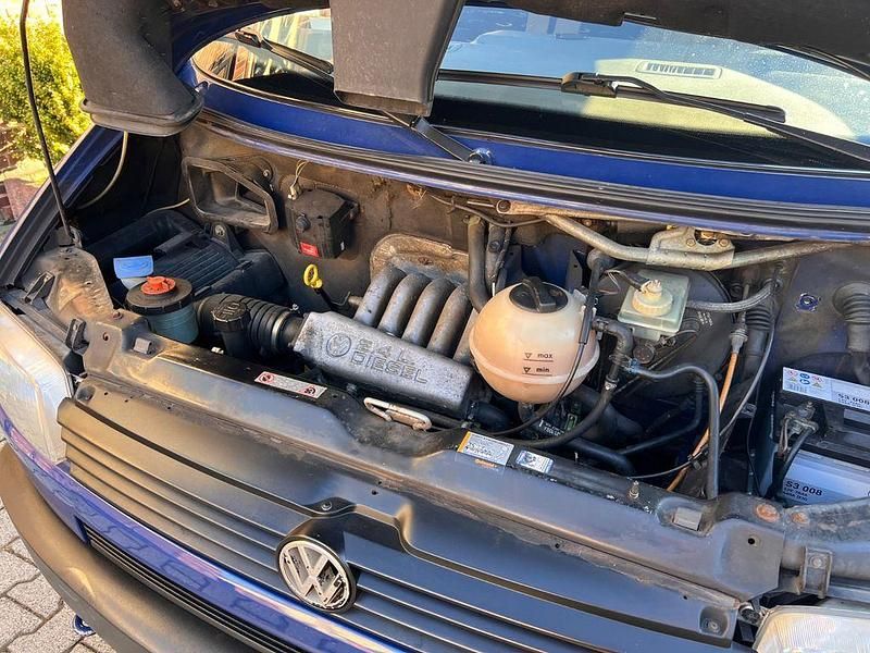 Gebraucht VW T4 77 PS (56 kW) 1995 Blau Van