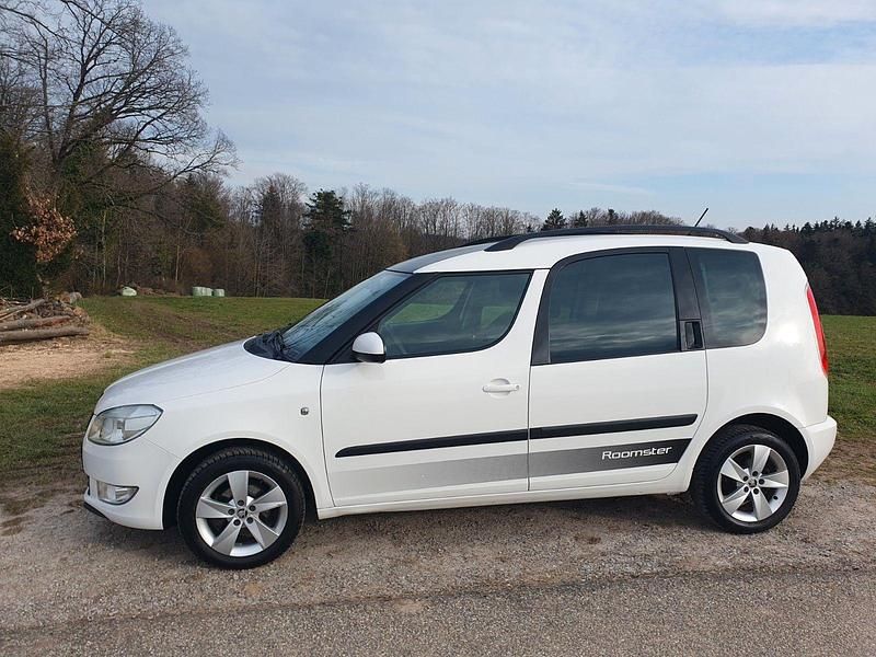 Gebraucht Skoda Roomster Fresh 86 PS (63 kW) 2014 Schwarz Van / Kleinbus