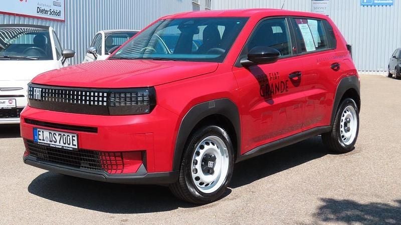 Rot Gebraucht 2025 Fiat Grande Panda Red Kleinwagen | 21.950 € (Superpreis) - Bild 1/4