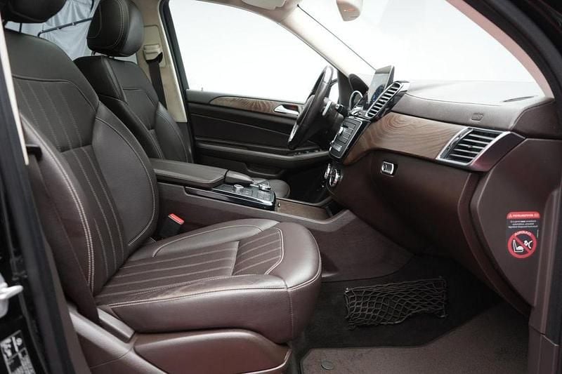 Gebraucht Mercedes GLS350 AMG 258 PS (189 kW) 2016 Obsidianschwarz SUV