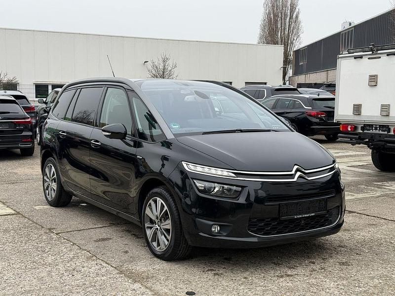 Gebraucht Citroën C4 SELECTION 120 PS (88 kW) 2015 Schwarz SUV