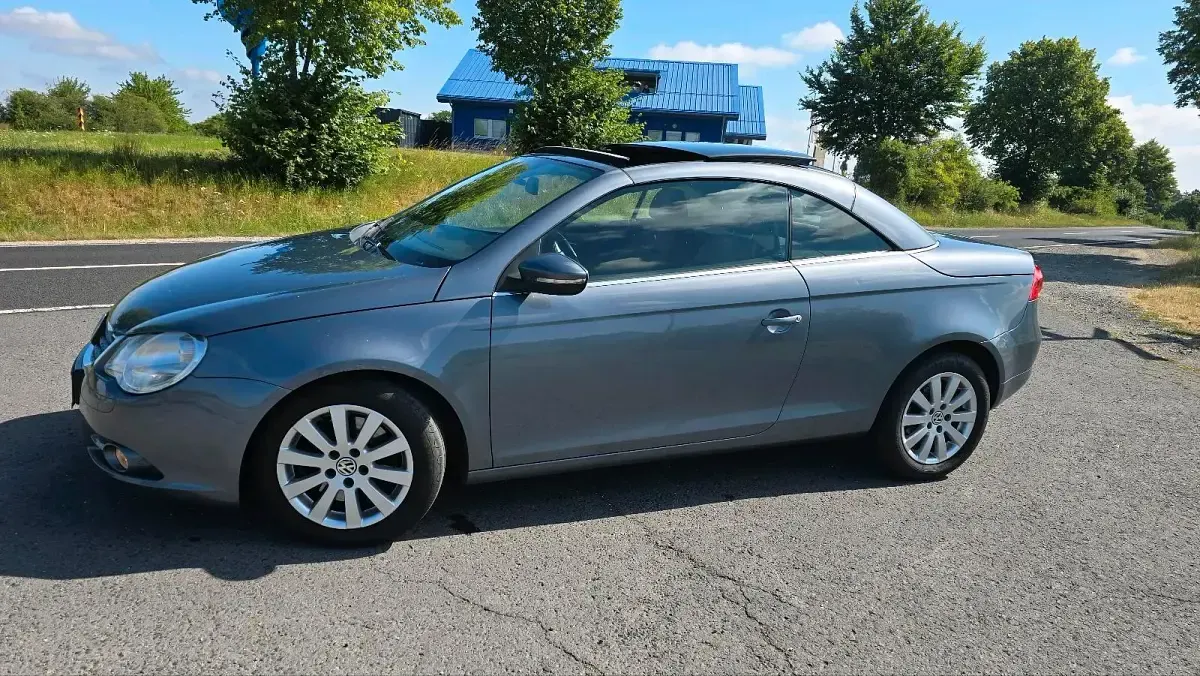 Gebraucht VW Eos 140 PS (102 kW) 2009 Grau Cabrio