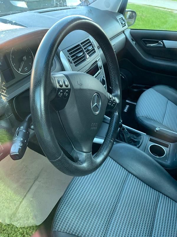 Gebraucht Mercedes A150 95 PS (69 kW) 2005 Weiß Kleinwagen