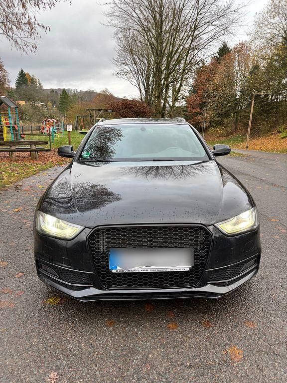 Schwarz Gebraucht 2014 Audi A4 S-Line Kombi | 13.800 € (Fairer Preis) - Bild 1/4